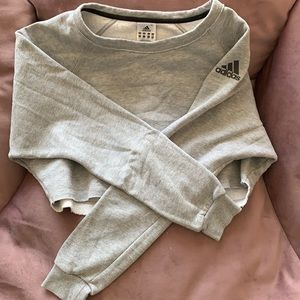 🤩2 for $20 Adidas Crop sweater